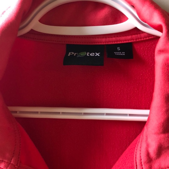 Athletic wear sweater - Picture 2 of 2